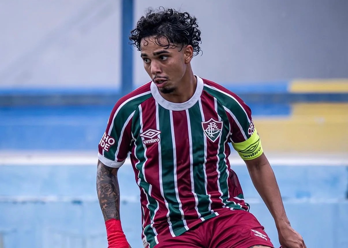 على طريقة أرثور وبيدرينيو: الرجاء يتعاقد مع برازيلي من الفريق الرديف