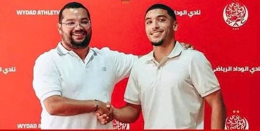 الوداد يعلن رسمياً ضم اللاعب سفيان هيتلي بعقد لموسمين