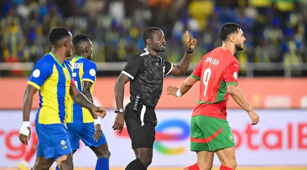 صافرة كاميرونية تدير مباراة المنتخب المغربي أمام ليسوتو