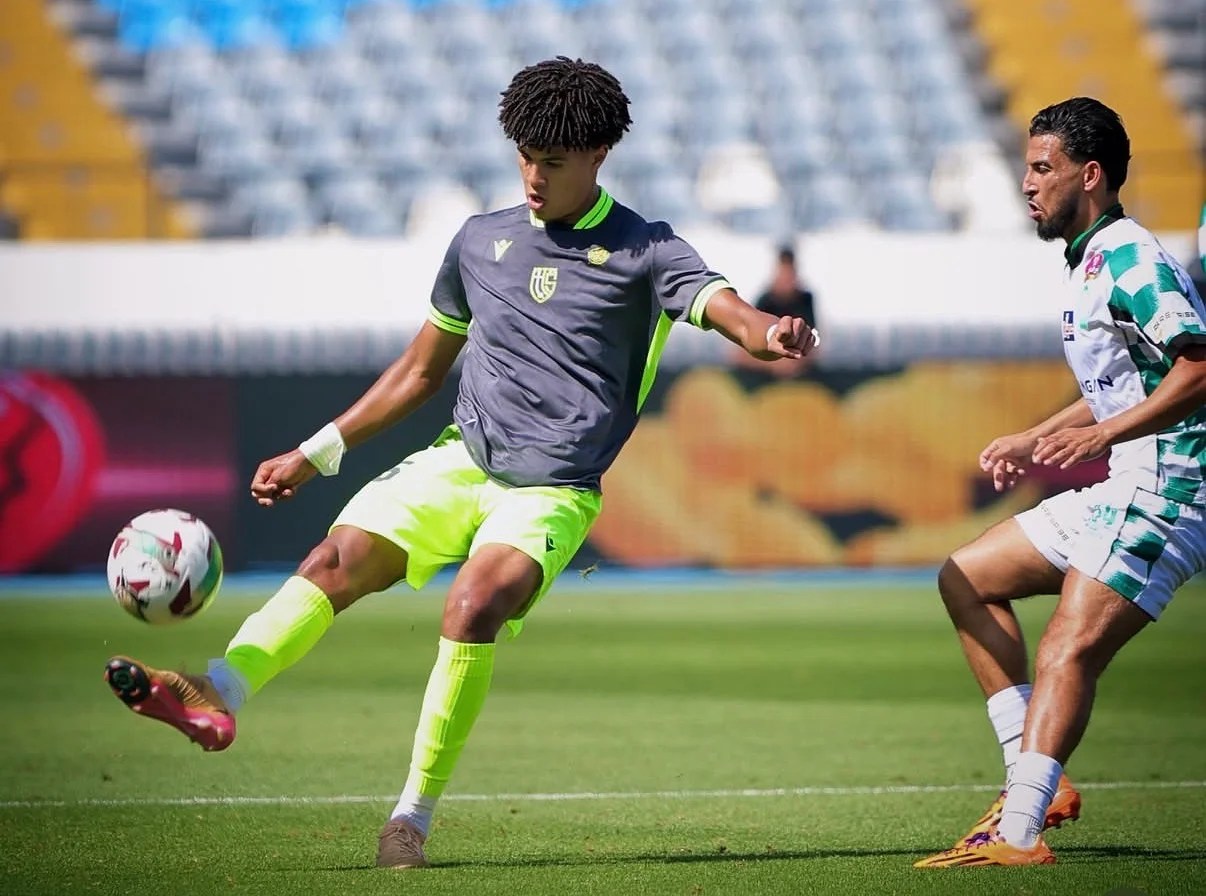كريستال بالاس يتعاقد رسميا مع نجم اتحاد تواركة