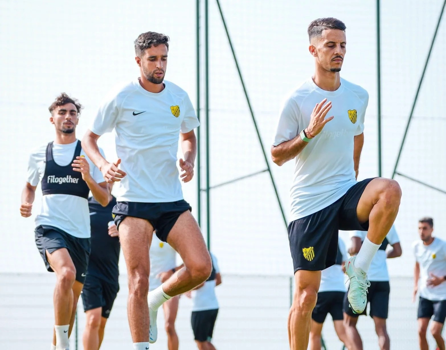 المغرب الفاسي يواصل تدريباته استعدادا لمواجهة رحيمو البوركينابي