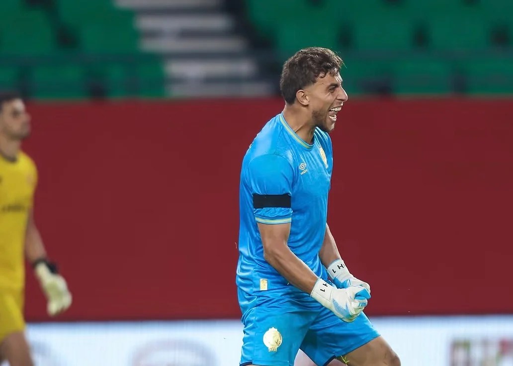 المدير الرياضي يهدد الحرار بالإحتياط في حالة رفضه التجديد
