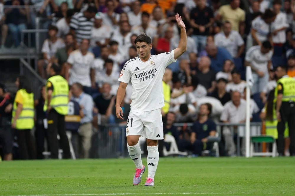 براهيم دياز يلازم دكة الإحتياط للمباراة الثالثة تواليا في مدريد