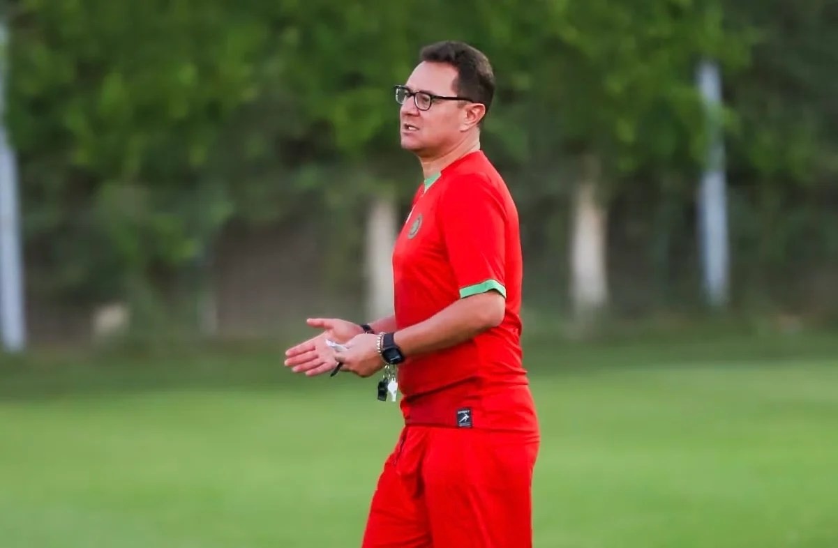 بنهاشم يعتذر لنادي الزمالك ويفضل الإستمرار في مودرن