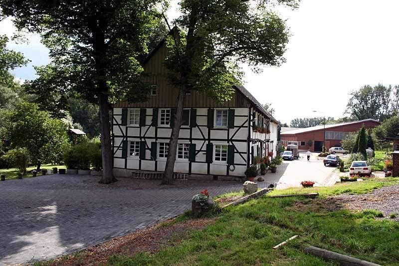 Da viele freie boxen und offenställe suchen und anbieten, kam ich auf die idee meine 4. Reitstall Beckmann mit freien StallplÃ¤tzen oder