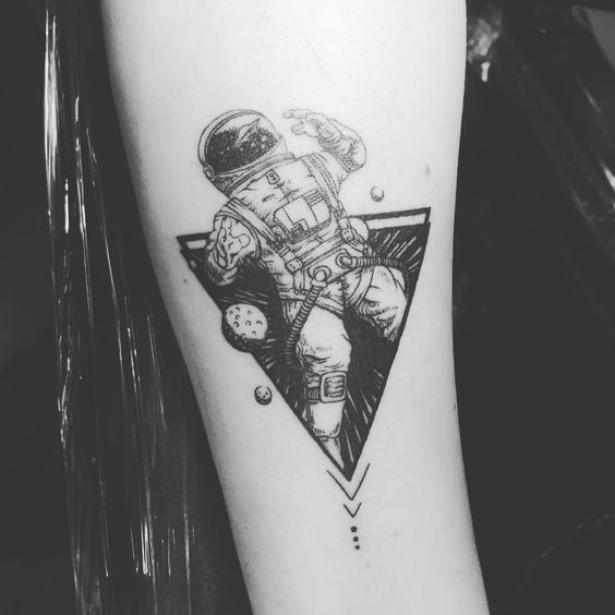 Astronaut Tattoo Ideas That Will Make You Want To Explore The Universe 564_x_564_jpg