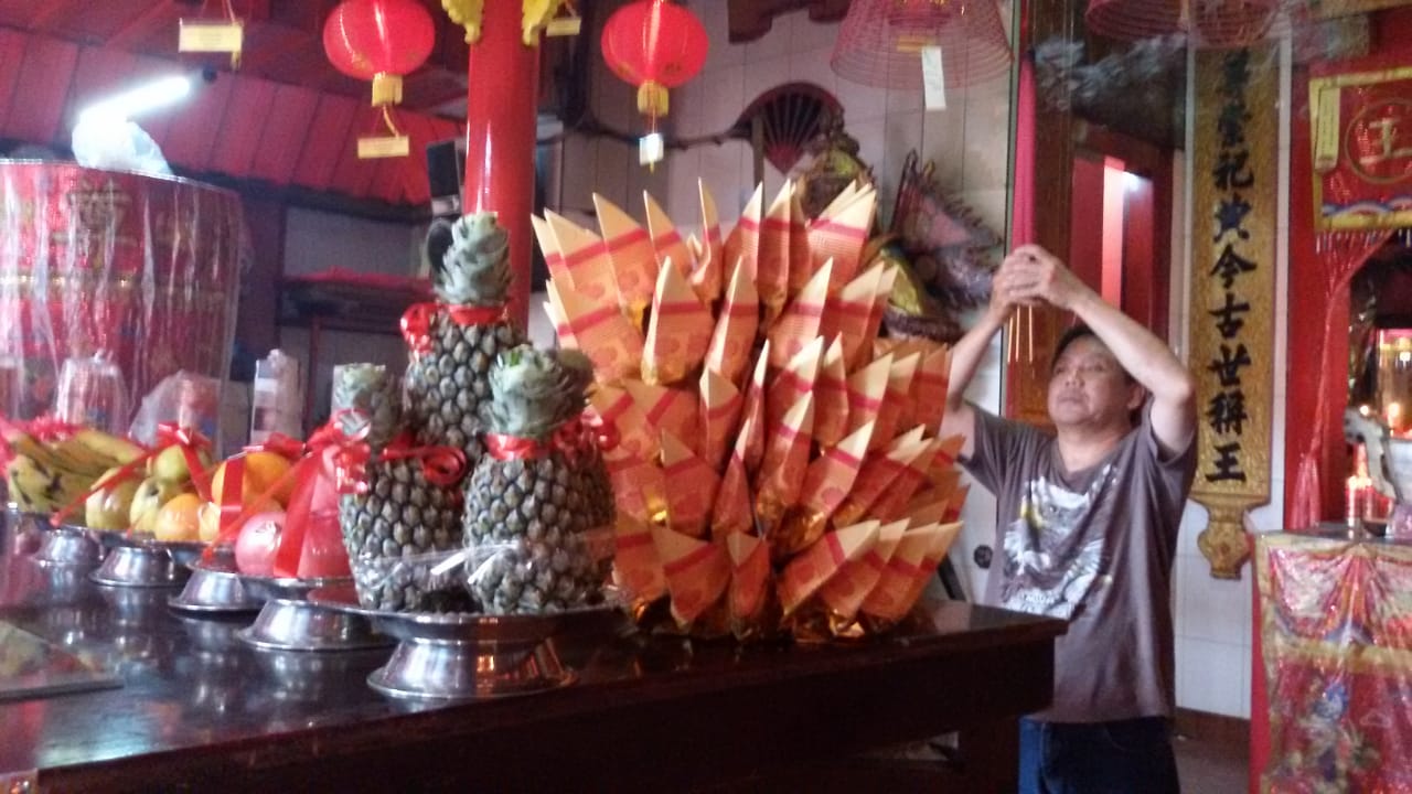 Imlek di Klenteng Hong San Koo Tee – Super Radio