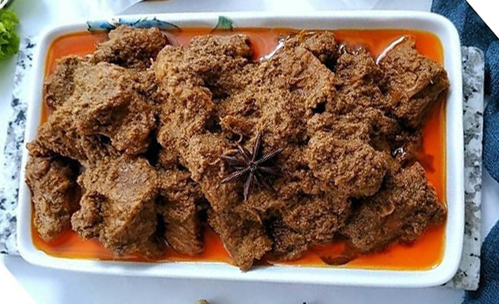 Tapi apakah ada di antara kita yang tahu tentang sejarah masakan rendang khas padang ini? Rendang Menjadi Simbol Identitas Budaya Minang