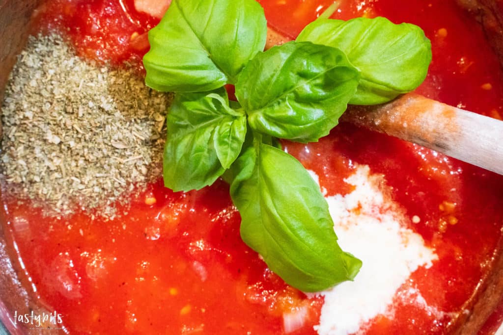 Versandkostenfrei ab 60 € ✓ kostenfreie . Cremige Tomaten Sahne Sauce Zu Pasta Tortellini Co Tastybits De Jannik Kocht