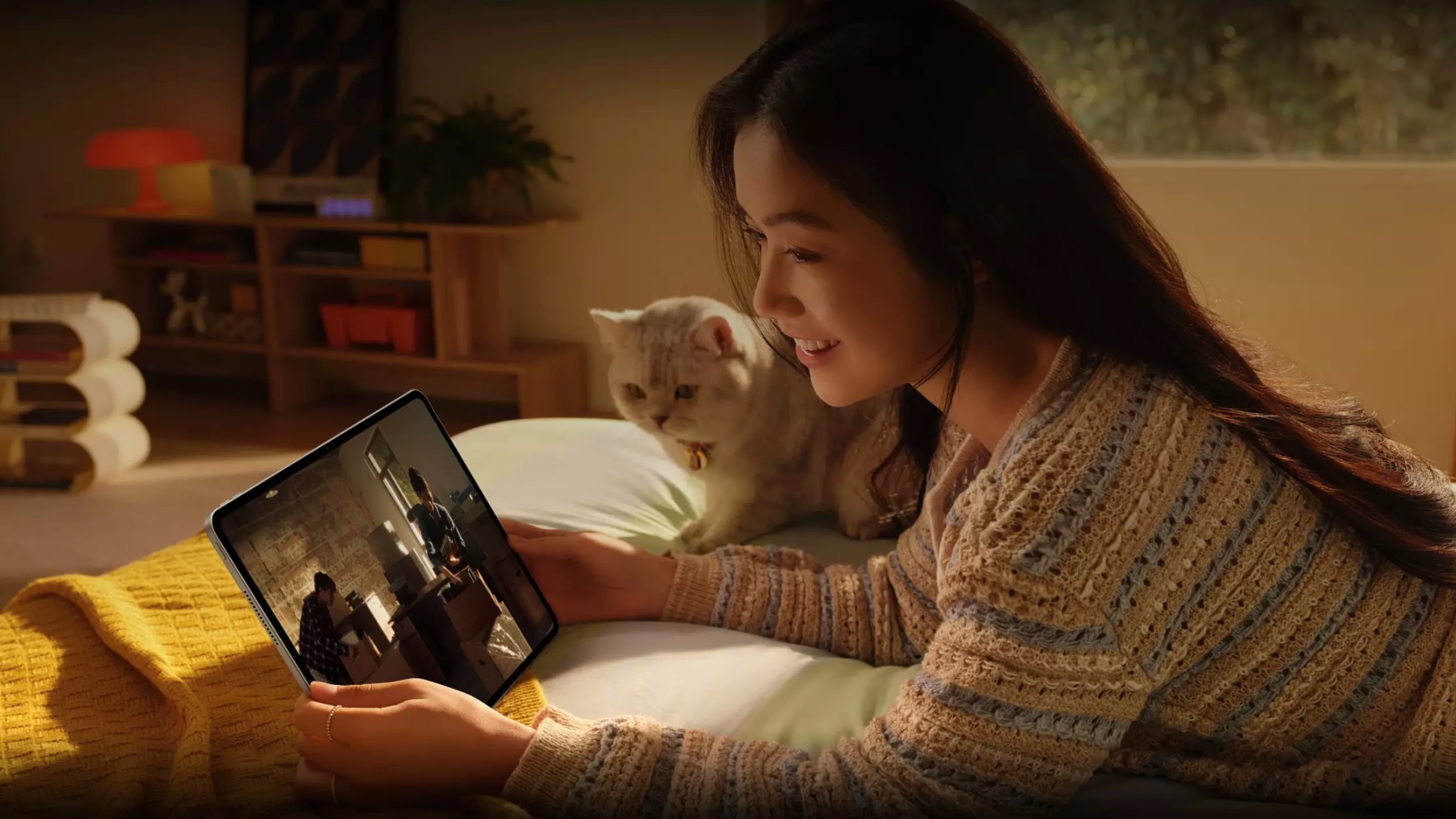 OnePlus Pad 2 Pro Lance with Galaxy Tab S10 Ultra-Batting Power