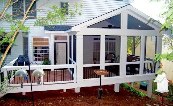 A screened porch is an added advantage to your house. Creative Screened Porch Design Ideas