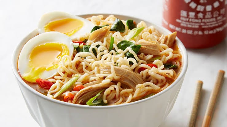 Inilah Dampak Negatif Makan Mie Instan Terlalu Sering - Thecuy Health
