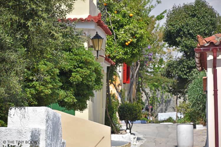 Ndakaaru) is the capital and largest city of senegal.the city of dakar proper has a population of 1,030,594, whereas the population of the dakar metropolitan area is estimated at 3.94 million in 2021. Genius Itinerary To Spend 3 Great Days In Athens The Tiny Book