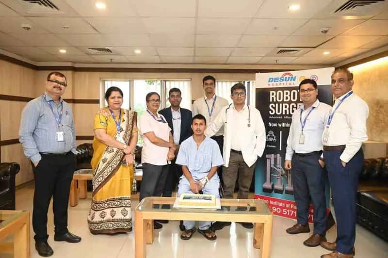 কলকাতায় প্রথম! ইউরোলজিক্যাল জটিলতায় রোবোটিক সার্জারির সফল প্রয়োগে নজির গড়ল ডিসান হাসপাতাল – এবেলা