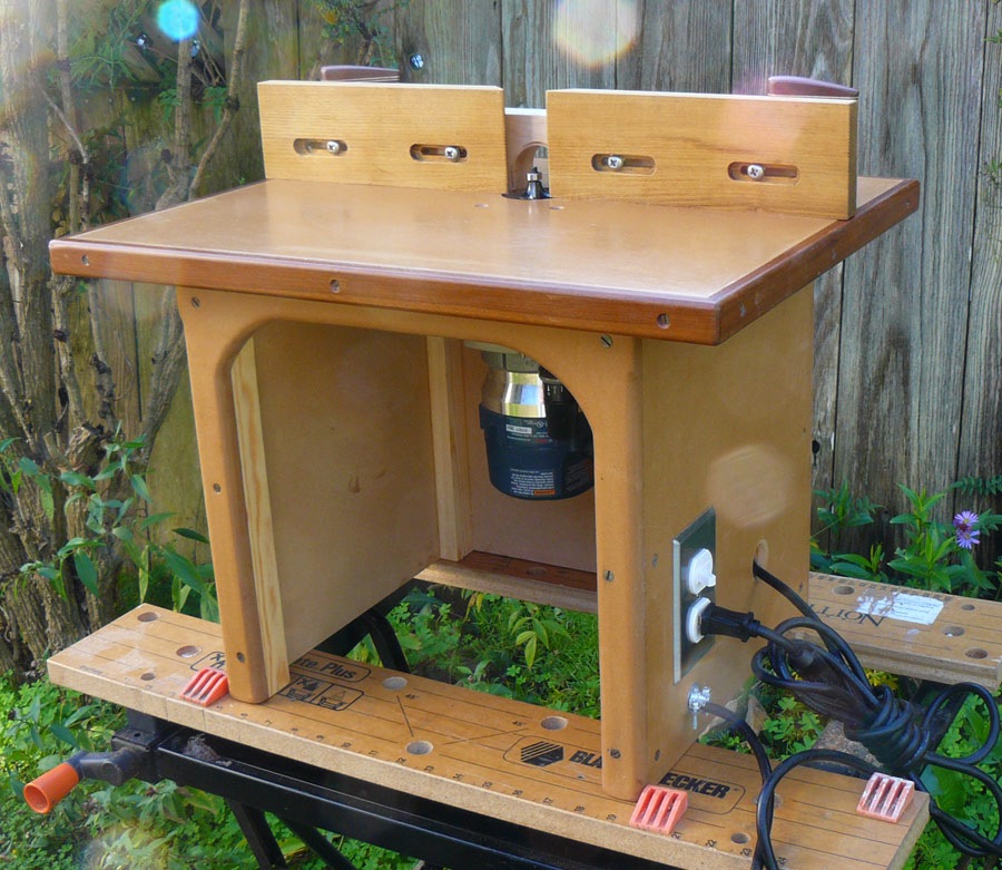 Deciding which one is best for you depends on your background education and your level of interest. Dan's Benchtop Router Table - The Wood Whisperer