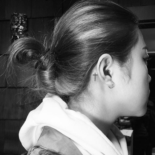 101 Cute Behind The Ear Tattoos For Women (2022 Design Ideas) 500_x_500_jpg