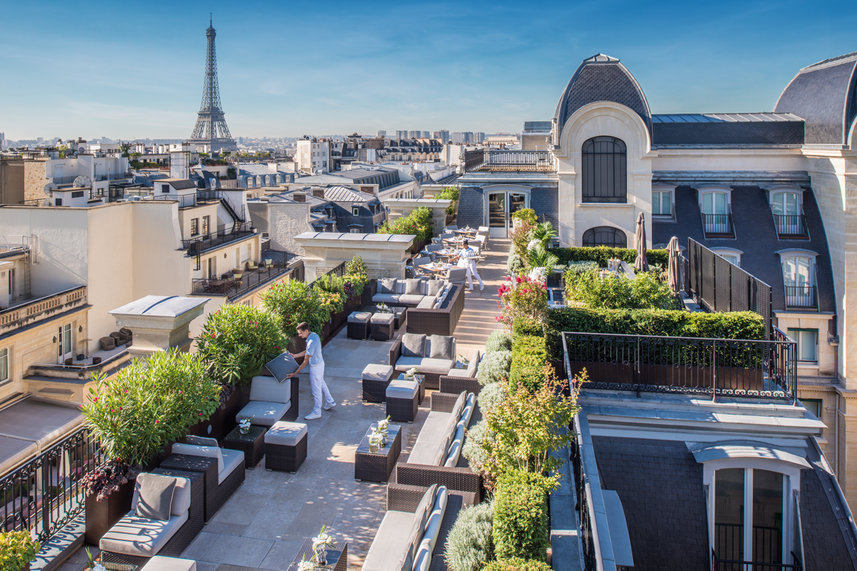 Perfectly situated at 19 avenue kléber, the peninsula sits in the heart of paris within walking distance of some of the world's most famous monuments, . The Peninsula Paris Traveller Made