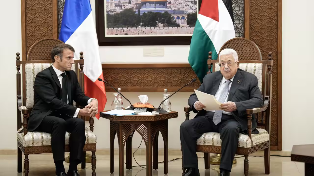 اعتراف ماكرون بدولة فلسطين.. خطوة رمزية أم إثارة لغضب إسرائيل؟ اعتراف ماكرون بدولة فلسطين.. خطوة رمزية أم إثارة لغضب إسرائيل؟