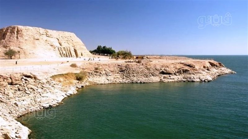 محافظ أسوان: إعادة فتح الحركة المرورية بالطريق البرى واستثناف الملاحة النهرية ببحيرة ناصر (صور)