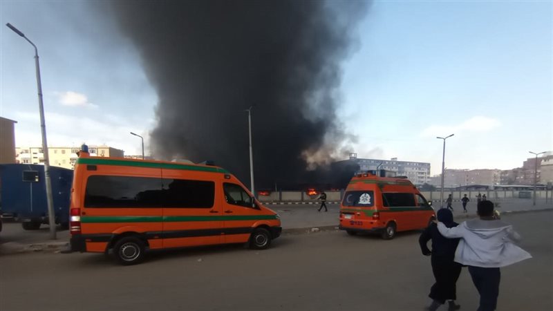 انتداب المعمل الجنائي لمعاينة حريق مصنع ملابس في السلام انتداب المعمل الجنائي لمعاينة حريق مصنع ملابس في السلام