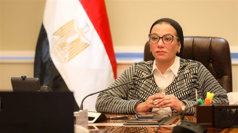 مخلفاتنا تهدد مستقبلنا.. ياسمين فؤاد تشارك بورشة عمل لمناقشة سبل الحفاظ على البيئة.. وتبحث تطبيق المعايير الدولية في منظومة المسئولية الممتدة للمنتج EPR&rlm;