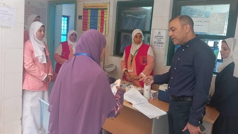 وكيل صحة البحيرة يتفقد وحدة محلة داود الصحية بالرحمانية (صور)