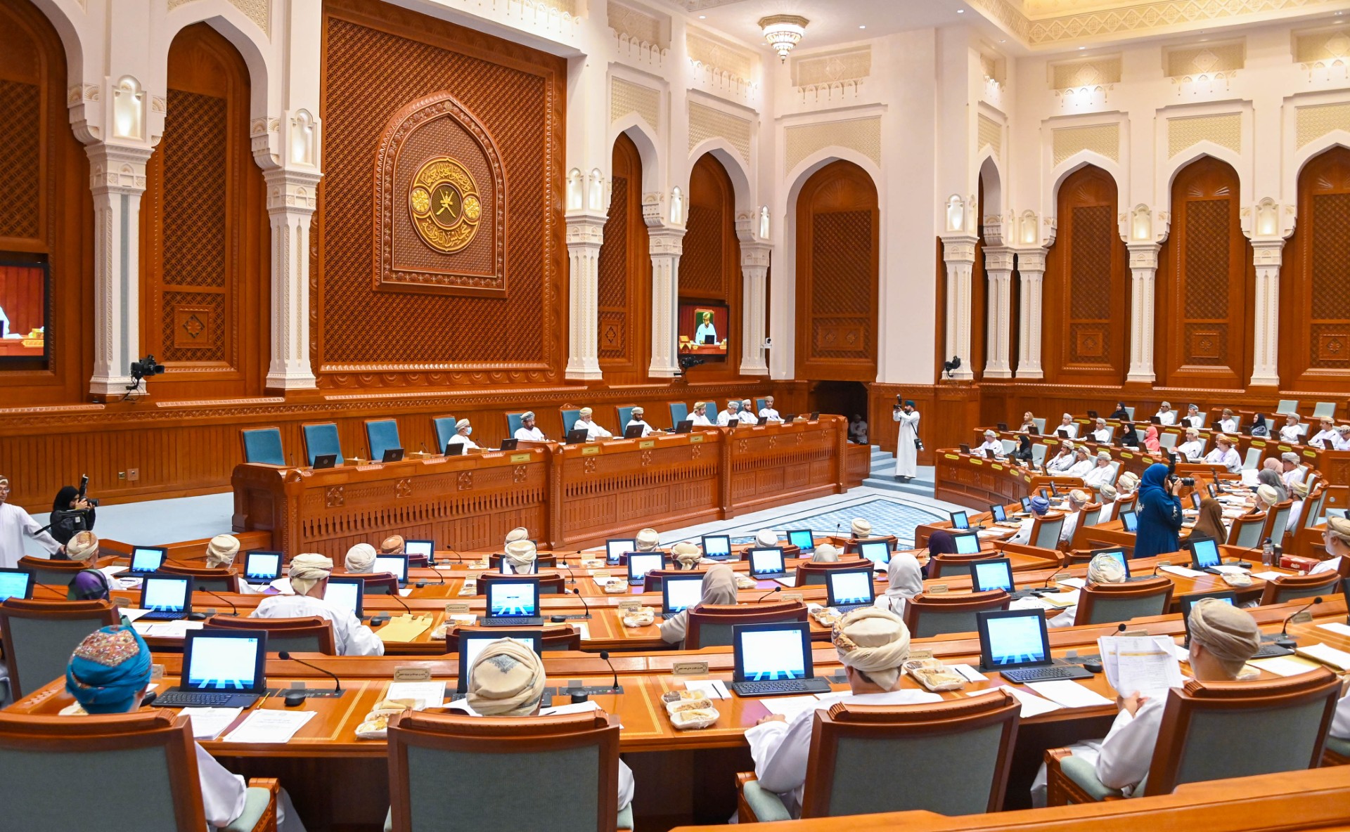 مجلس الدولة يناقش مشروع “قانون المناطق الاقتصادية الخاصة والمناطق الحرة “ مجلس الدولة يناقش مشروع “قانون المناطق الاقتصادية الخاصة والمناطق الحرة “