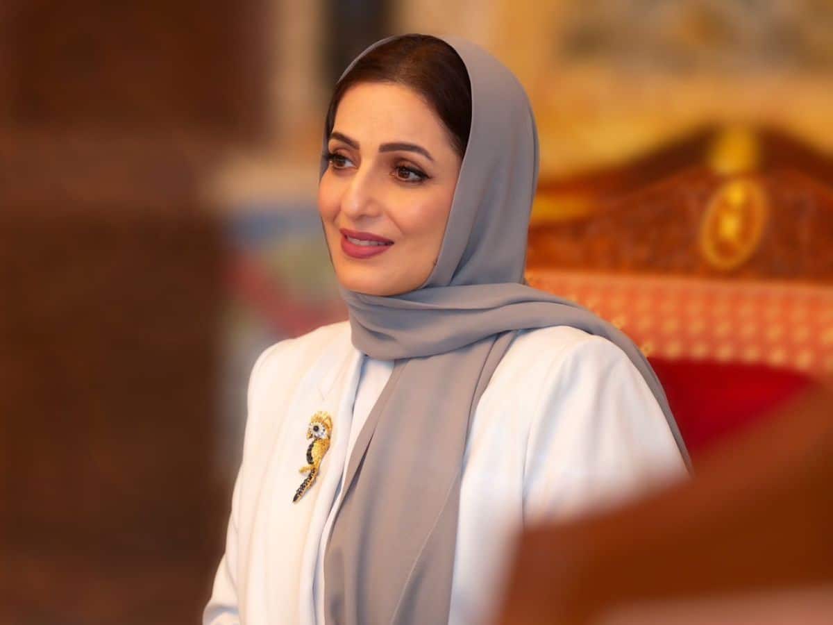 السيدة الجليلة تهنئ المعلم في يومه السنوي