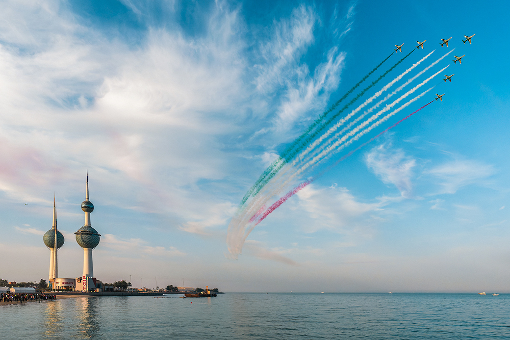 دولة الكويت تحتفل بعيدها الوطني الـ 64