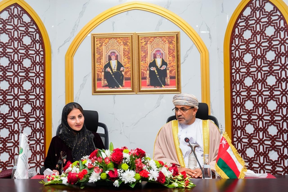 سلطنة عُمان والمجلس الدولي للتمور يبحثان دعم التنمية المستدامة والأمن الغذائي سلطنة عُمان والمجلس الدولي للتمور يبحثان دعم التنمية المستدامة والأمن الغذائي