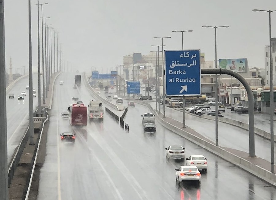 محافظة جنوب الباطنة تقر تطبيق نظام العمل عن بعد غداً