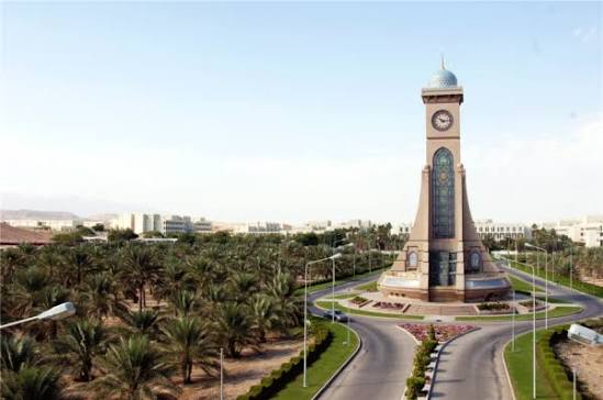 جامعة السلطان قابوس تعلق الدراسة الحضورية وتحوّلها إلى عن بعد لثلاثة أيام جامعة السلطان قابوس تعلق الدراسة الحضورية وتحوّلها إلى عن بعد لثلاثة أيام