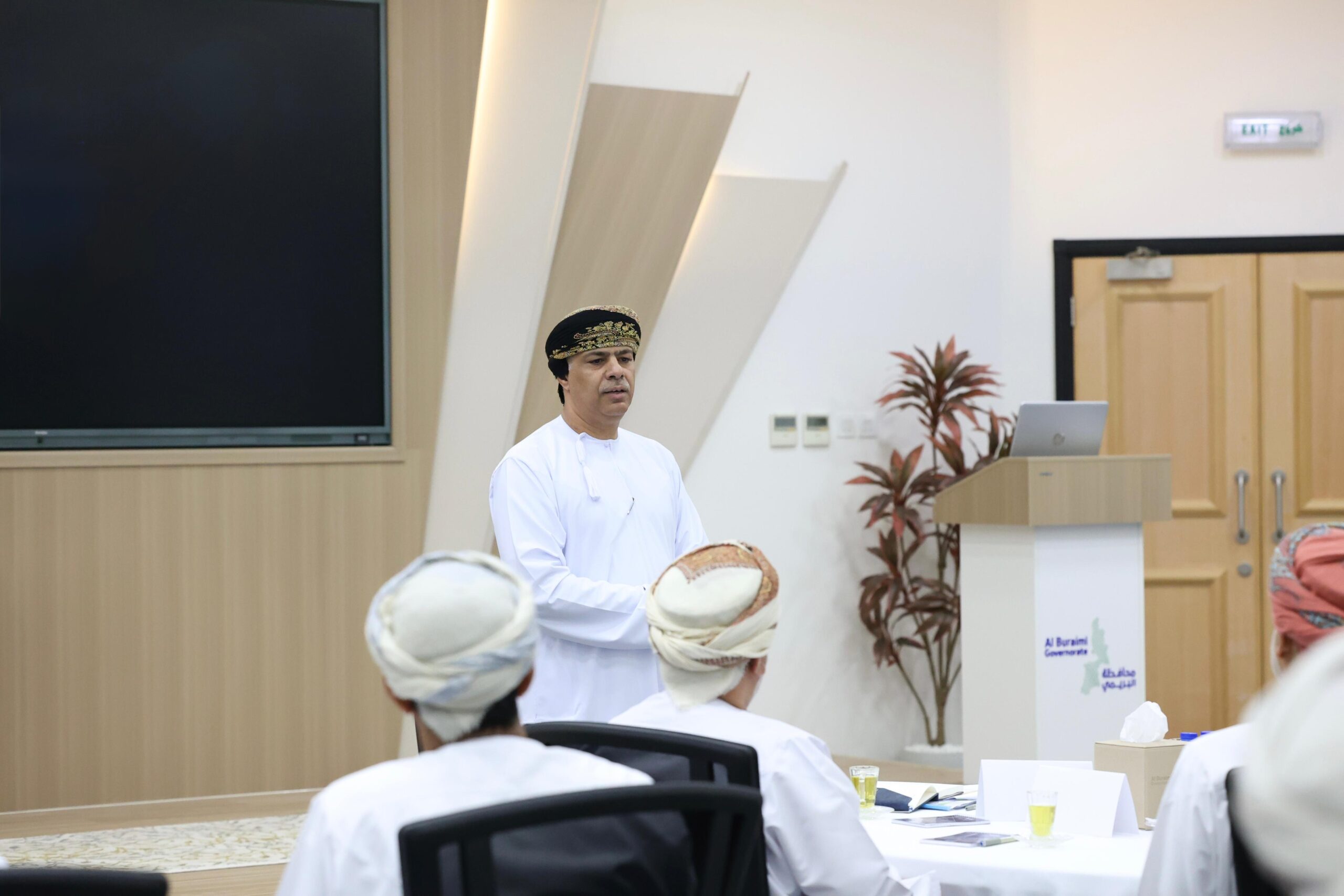 &ldquo;التعليم&rdquo; تستعرض ملفات تطوير المنظومة التعليمية بمحافظة البريمي