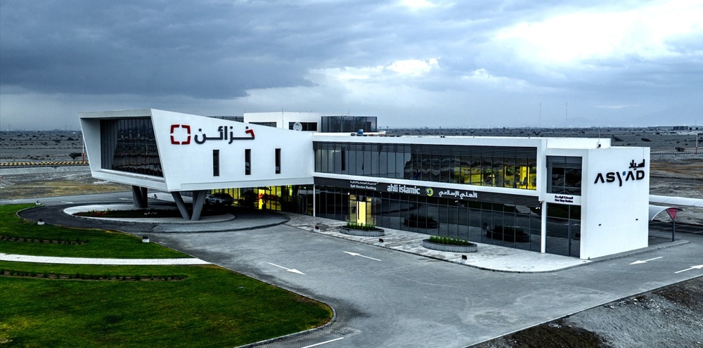 شراكة عُمانية صينية لإنتاج 3 آلاف سيارة سنوياً في مدينة خزائن