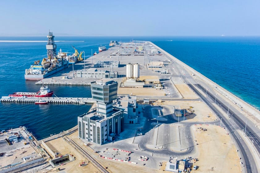 دوسان إينيربيليتي الكورية الجنوبية تفوز ببناء محطة طاقة في الدقم