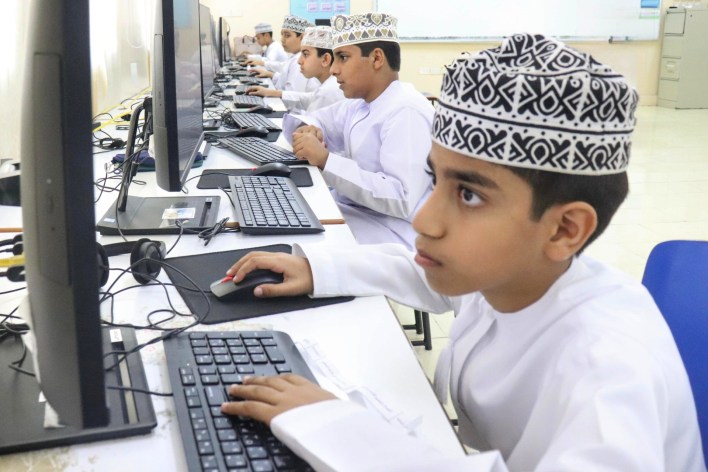 برنامج ثروة .. رحلة جديدة للموهبة والابتكار في مدارس مسقط