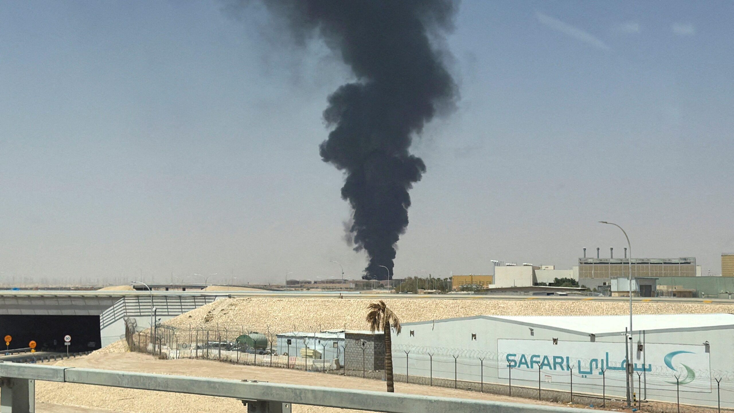 وكالة الأنباء الفرنسية: السعودية تستبعد هدنة مع &ldquo;أنصار الله&rdquo; قبل استعادة الحكومة اليمنية المناطق التي خسرتها