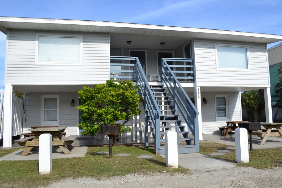 Rent a week may to august, get another week free november to february. The Decoy Sea Aire Rentals North Myrtle Beach Student Rentals