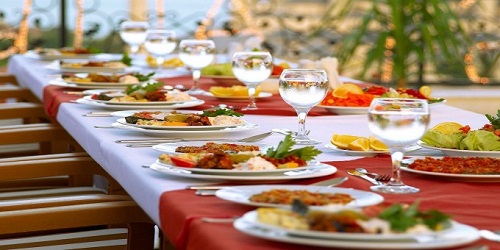 Iftar : Ces réservations au restaurant qui sautent à la dernière minute !