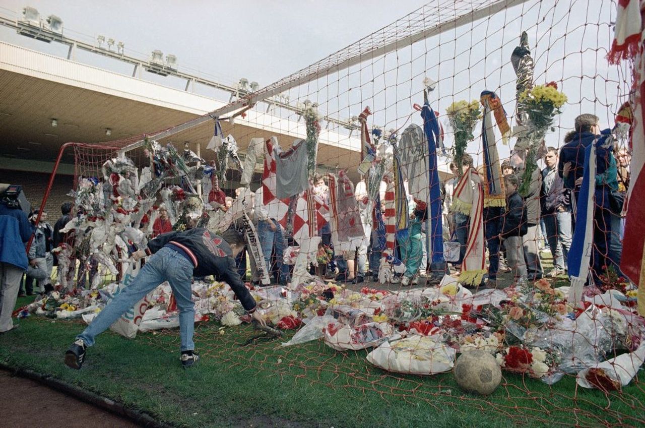 Find the perfect hillsborough disaster stock photos and editorial news pictures from getty images. Timeline Of The Hillsborough Disaster And Cover Up As It Unfolded 1989 2021 World Socialist Web Site