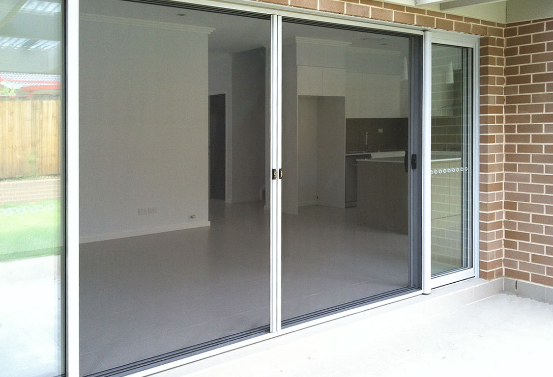 Our specialists offer the best in custom awnings, retractable roofs, external sun blinds, canopies, outdoor sun roofs and more. Retractable Flyscreens in Sydney & Melbourne | Wynstan