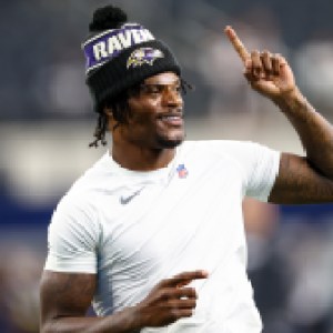 Ravens Intensify Lamar Jackson Contract Talks Amid Key Player Extensions Ravens Intensify Lamar Jackson Contract Talks Amid Key Player Extensions