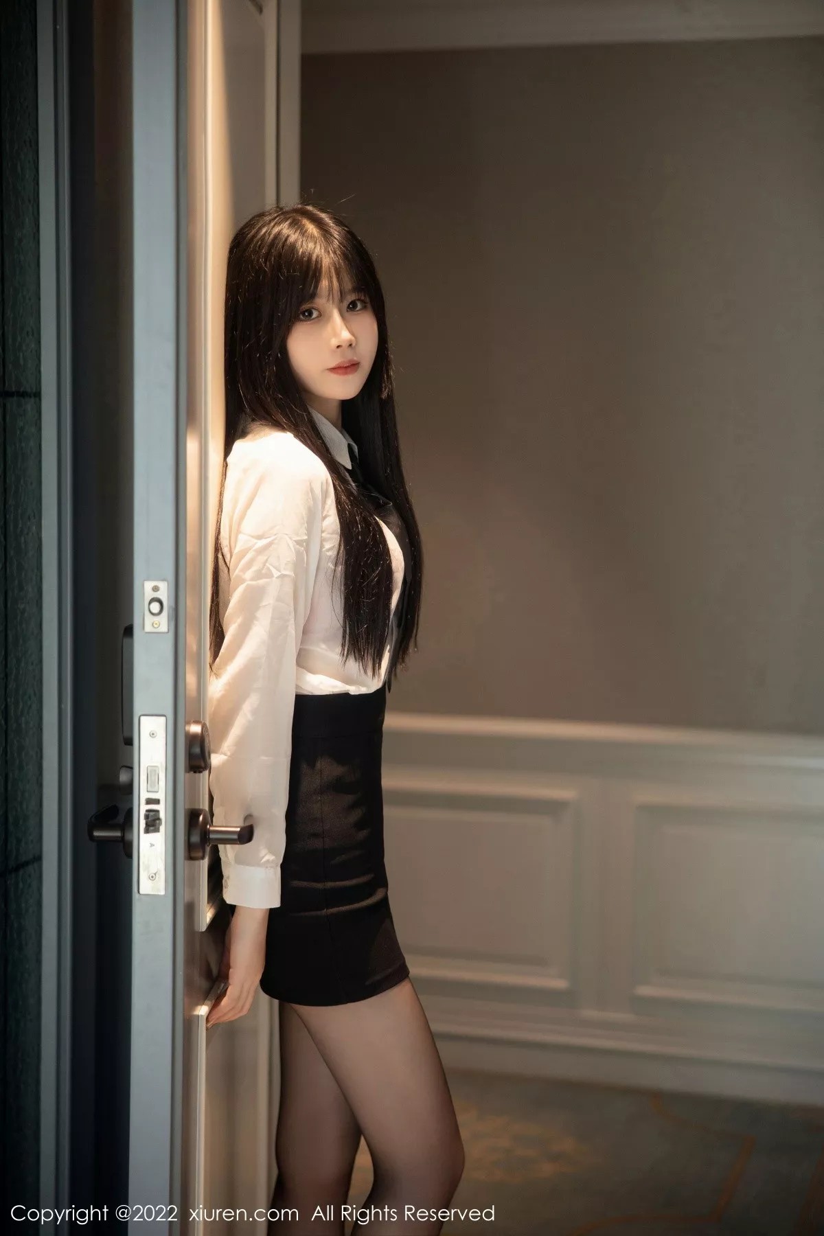 [XiuRen秀人网]第5861期77qiqi写真(1)