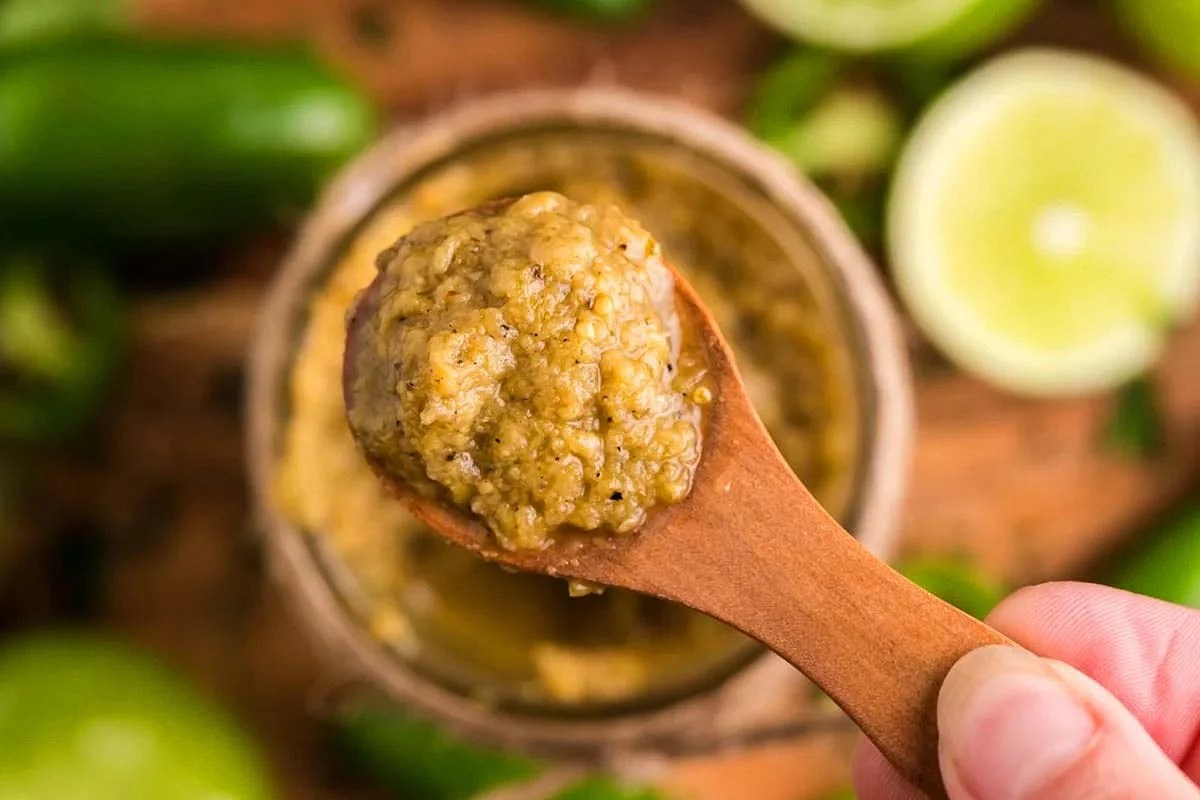 Copycat Taco Bell Verde Sauce.