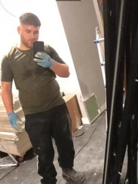 Villaricca - Candidati In Cerca Di Lavoro - Xtutti.com - Manovale Muratore Elettricista O Altro - Napoli Casa, Auto, Moto, Personali, Offerte Di Lavoro 480_x_640_jpg