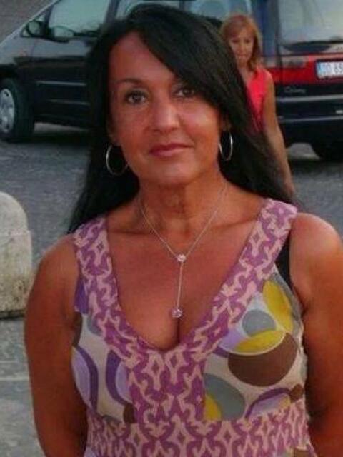 Modena - Candidati In Cerca Di Lavoro - Xtutti.com - Addetta Alle Pulizie E Stiro - Modena Casa, Auto, Moto, Personali, Offerte Di Lavoro 480_x_640_jpg