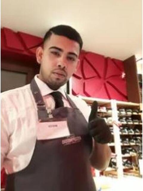 Candidati In Cerca Di Lavoro - Xtutti.com - Cameriere, Commis Di Sala, Banconiere Casa, Auto, Moto, Personali, Offerte Di Lavoro 480_x_640_jpg