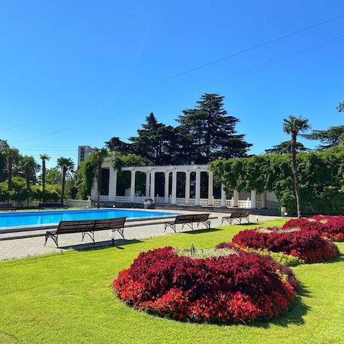 Никитский ботанический сад (в 2012 г. Ekskursiya V Nikitskij Botanicheskij Sad Iz Yalty 2021