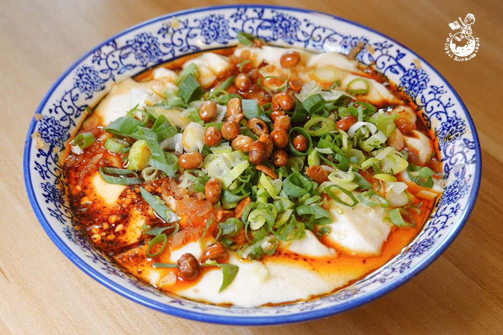 成都日嚐︳一吃就愛上的大里美食，四川涼粉、甜水麵、麻辣皮蛋都好吃