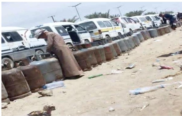 وكلاء الغاز يحذرون من أزمة غاز في أرياف تعز وكلاء الغاز يحذرون من أزمة غاز في أرياف تعز